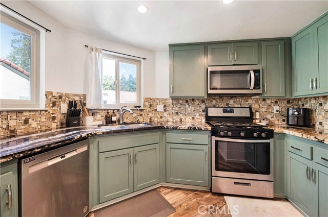 3168 Darby Street, Simi Valley CA: https://media.crmls.org/medias/3e8101fe-8fcf-4e3f-9b7a-e393575df593.jpg