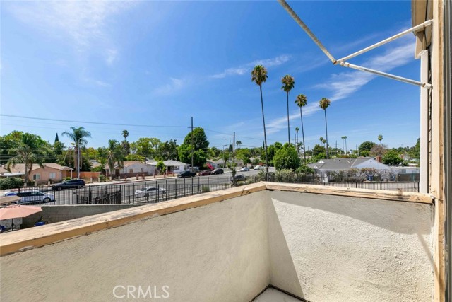14715 Saticoy Street, Van Nuys CA: https://media.crmls.org/medias/3e816e88-f877-49bc-be24-68e8349edcee.jpg