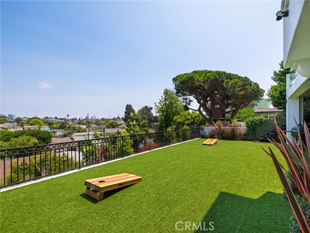 Detail Gallery Image 31 of 33 For 360 Hillcrest Street, El Segundo,  CA 90245 - 4 Beds | 4 Baths