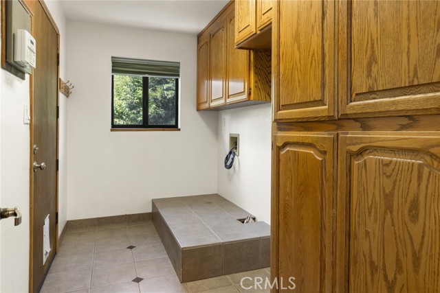 3 Town Hill Way, Berry Creek CA: https://media.crmls.org/medias/3e8393d4-2689-4d5d-86f2-8f4bc5120857.jpg