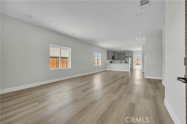 8172 Oleander Avenue, California City CA: https://media.crmls.org/medias/3e8469f7-4f86-44cb-a2ab-e5e2e4a291bd.jpg