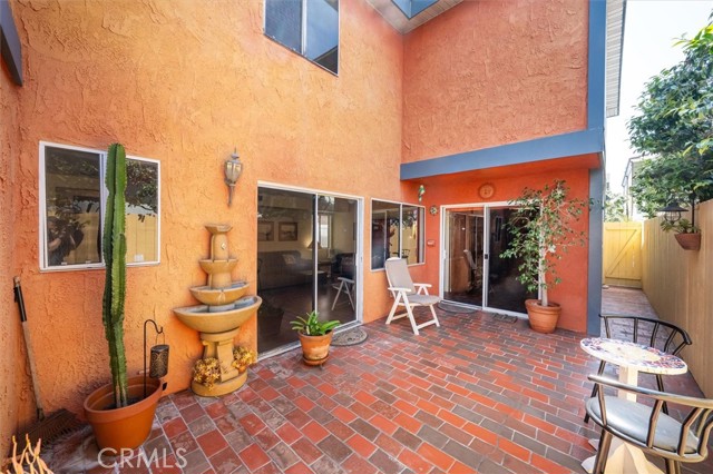 537 3rd Street, Manhattan Beach CA: https://media.crmls.org/medias/3e851b70-05db-483f-9162-8b862eacf567.jpg