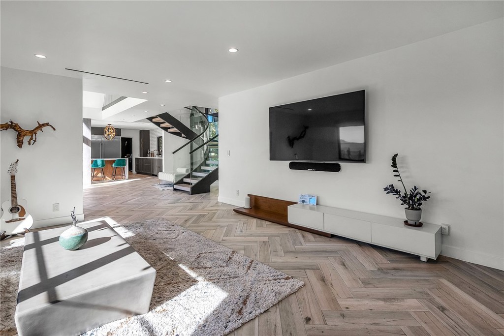 MLS #SR25261744 image #34