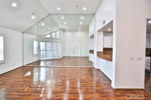 Detail Gallery Image 28 of 40 For 1200 Pacific Coast, Huntington Beach,  CA 92648 - 1 Beds | 1 Baths