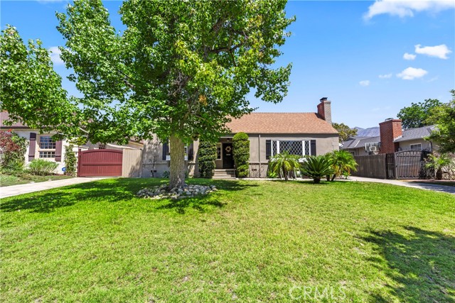 Detail Gallery Image 1 of 39 For 2205 Las Lunas St, Pasadena,  CA 91107 - 3 Beds | 2 Baths