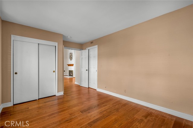 Image 21 of 37 For 224 Longfellow Street