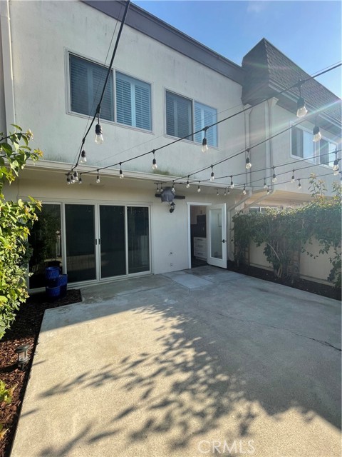 9852 Coral Cove Circle, Huntington Beach CA: https://media.crmls.org/medias/3e8926b3-396e-4acf-9643-f76a2db1d65f.jpg