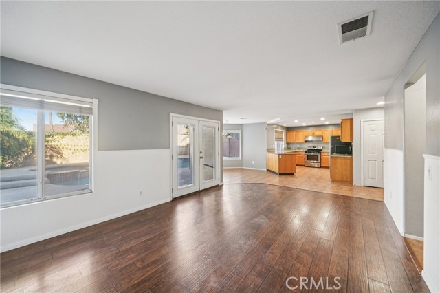 Detail Gallery Image 15 of 70 For 13148 Derby, Chino,  CA 91710 - 4 Beds | 3 Baths