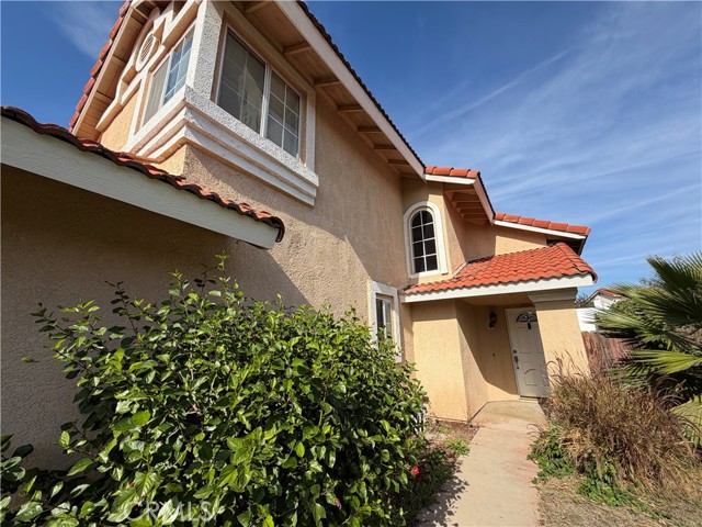 Detail Gallery Image 3 of 18 For 14932 Dandelion Ct, Fontana,  CA 92336 - 3 Beds | 2/1 Baths