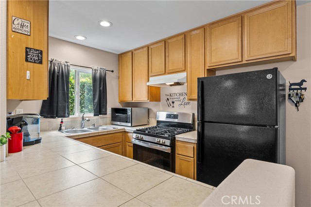 14552 Foothill photo 12