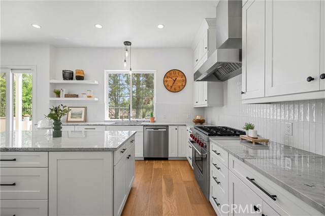 26814 Fairlain Drive, Valencia CA: https://media.crmls.org/medias/3e8c643b-5588-424b-b926-38d6d3668aa0.jpg