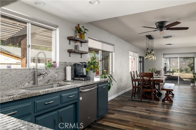 44718 Palm Avenue, Hemet CA: https://media.crmls.org/medias/3e8d5a04-c724-4678-85a9-275912cfe99c.jpg