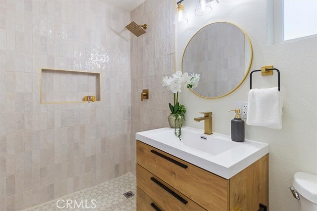 147 E 67th Way, Long Beach CA: https://media.crmls.org/medias/3e8d72f7-8033-4acb-ad34-cbf27c587de9.jpg