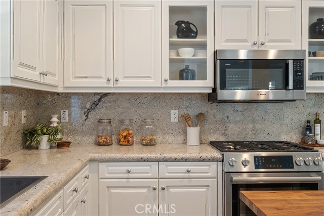 Detail Gallery Image 11 of 34 For 3351 via Trentino, Costa Mesa,  CA 92626 - 3 Beds | 2/1 Baths