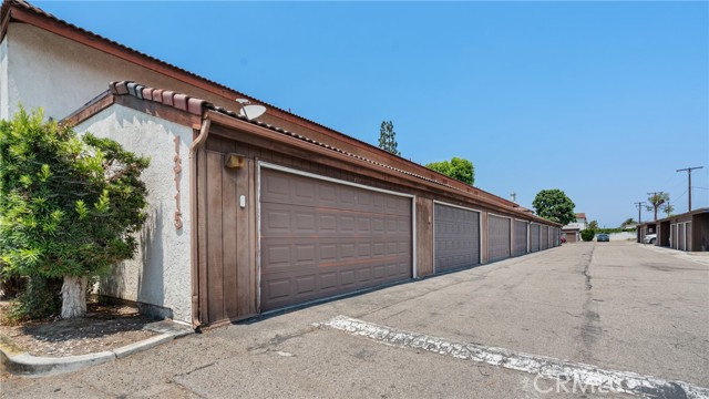 13115 Sunnybrook Circle, Garden Grove CA: https://media.crmls.org/medias/3e8e2b7f-63cb-4b89-829d-4bd447494221.jpg