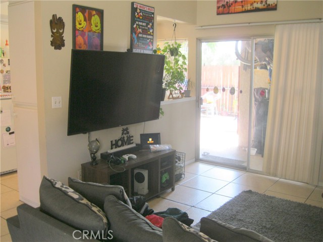 235 E 7th Street, San Jacinto CA: https://media.crmls.org/medias/3e8f4320-c789-47a1-aa4d-44ea0652a6f7.jpg