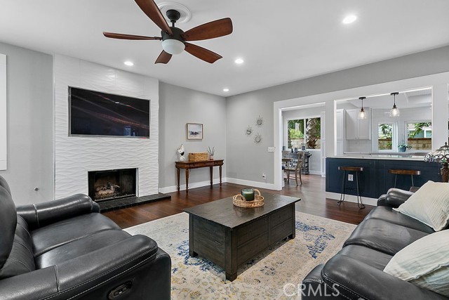 Detail Gallery Image 10 of 44 For 6322 Fenworth Ct, Agoura Hills,  CA 91301 - 4 Beds | 3 Baths