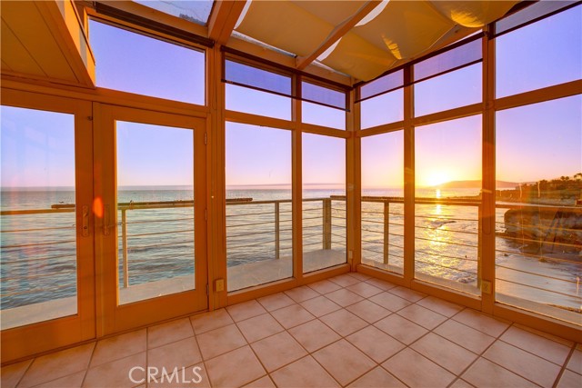 Detail Gallery Image 9 of 40 For 2091 Shoreline Dr, Pismo Beach,  CA 93449 - 3 Beds | 2/1 Baths