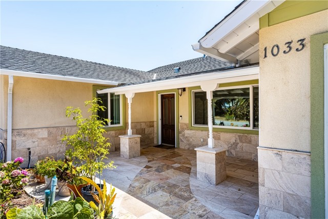 Detail Gallery Image 3 of 49 For 1033 Linden Pl, Costa Mesa,  CA 92627 - 4 Beds | 2/1 Baths