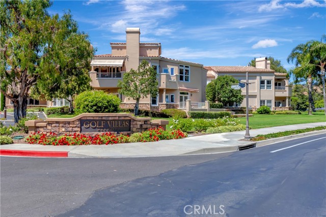 Entrance to the Golf Villas