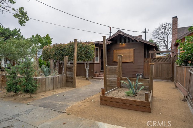 Detail Gallery Image 15 of 28 For 1243 Yosemite Dr, Los Angeles,  CA 90041 - 2 Beds | 1 Baths