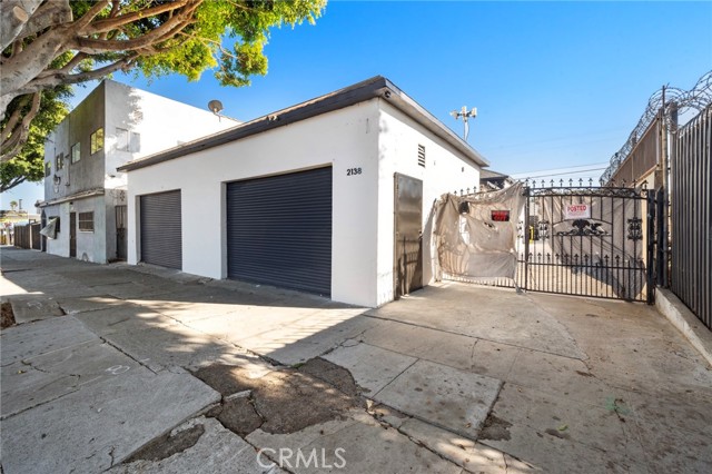 Detail Gallery Image 18 of 21 For 2138 1/2 W Florence Ave, Los Angeles,  CA 90047 - 3 Beds | 1/1 Baths