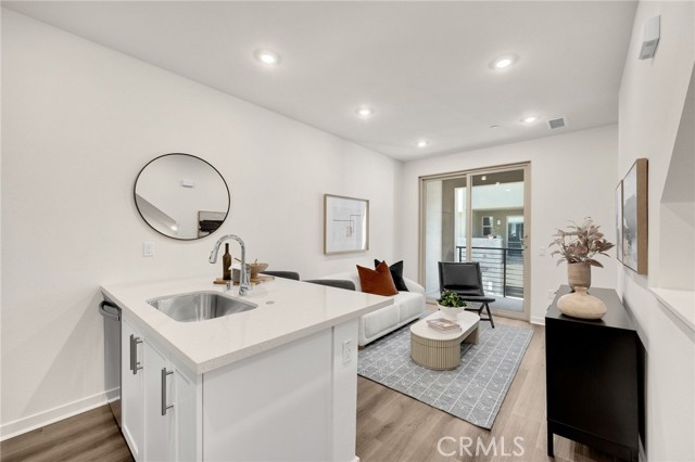 Detail Gallery Image 16 of 51 For 1954 Avenida Del Sol, Placentia,  CA 92870 - 1 Beds | 1/1 Baths