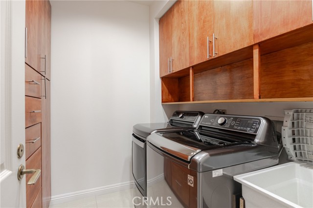 343 Pioneer Drive, Glendale CA: https://media.crmls.org/medias/3e923e95-f261-4e7f-842b-97ce7b8b3938.jpg