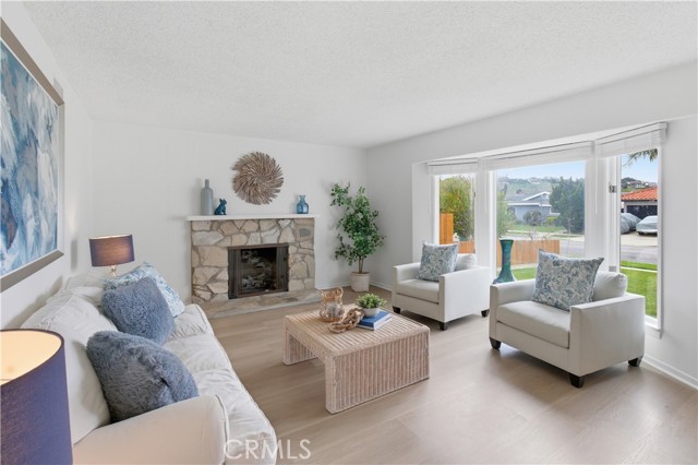 Detail Gallery Image 7 of 61 For 23452 Kathryn Ave, Torrance,  CA 90505 - 4 Beds | 2 Baths