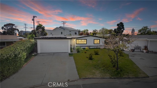 Image 2 for 1929 Arnold Ave, Costa Mesa, CA 92627