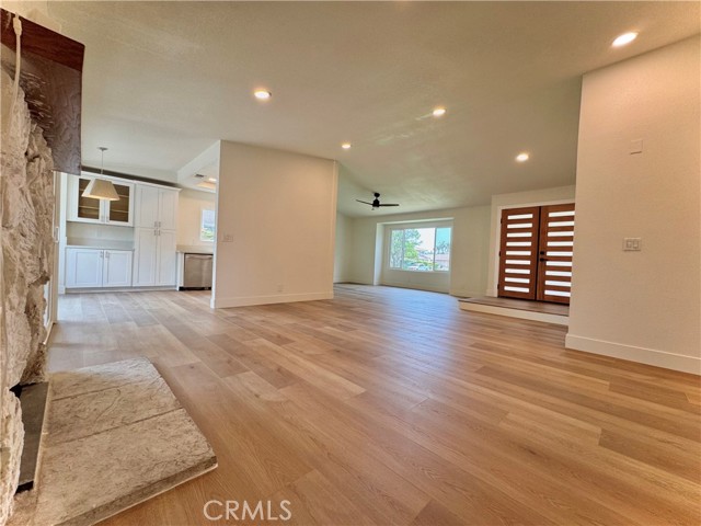 Detail Gallery Image 4 of 20 For 1653 N Fillmore Ave, Rialto,  CA 92376 - 4 Beds | 2 Baths