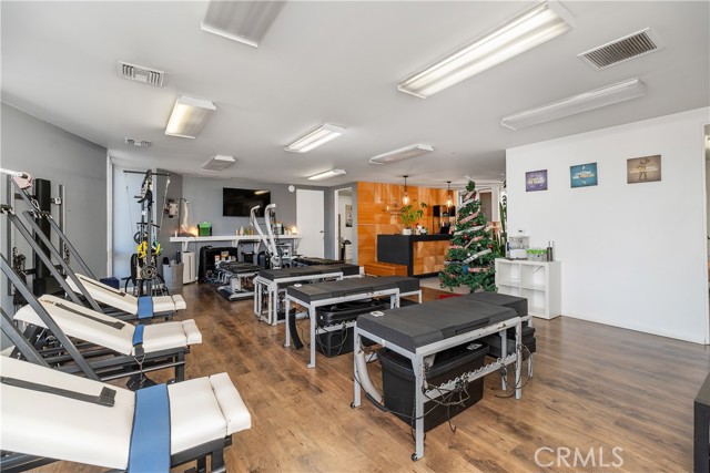Image 5 of 12 For 1101 Dove Street Suite 270-280