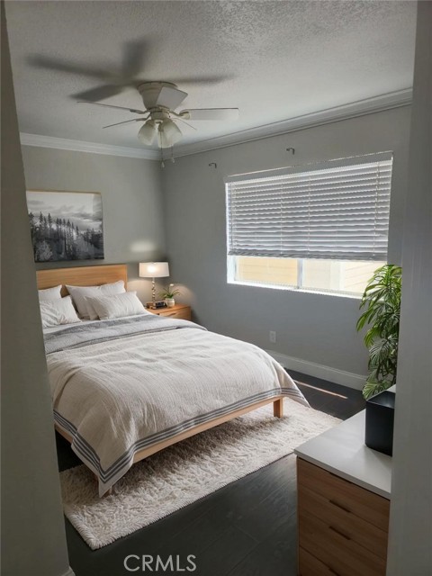 Detail Gallery Image 4 of 8 For 3845 Farquhar Ave #212,  Los Alamitos,  CA 90720 - 2 Beds | 1 Baths