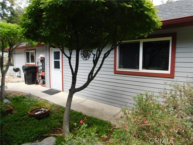 36976 SYCAMORE Drive, Mountain Home Village CA: https://media.crmls.org/medias/3e92e409-54db-4280-9451-f6fca471ea4b.jpg
