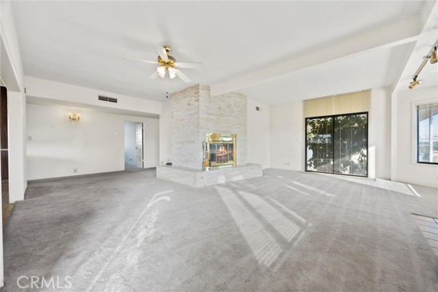 Detail Gallery Image 4 of 42 For 240 S Real, Bakersfield,  CA 93309 - 3 Beds | 2 Baths