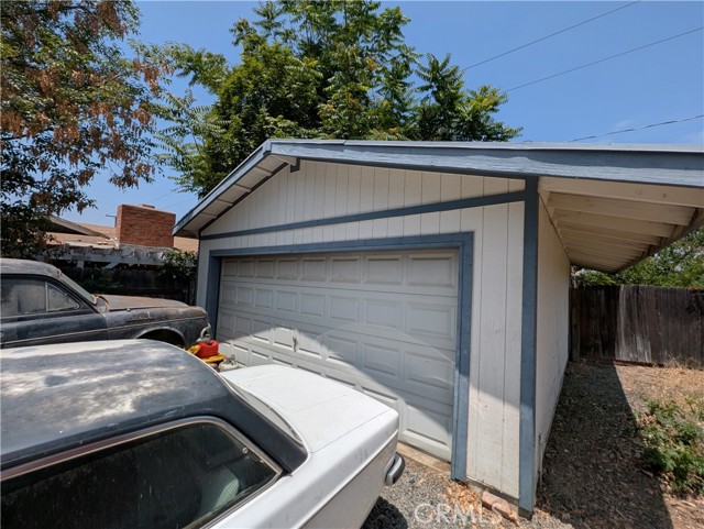 8619 Raintree Avenue, Riverside CA: https://media.crmls.org/medias/3e9449d8-ca74-4dc9-bace-7d5c33f481f6.jpg