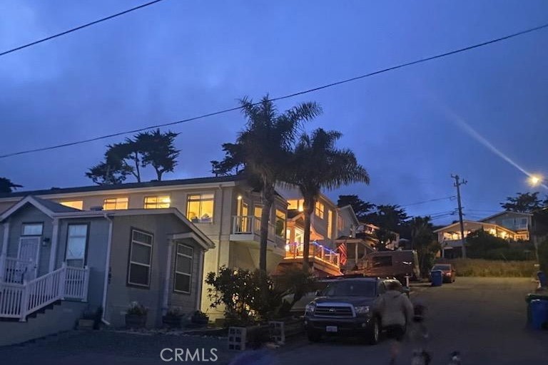 https://media.crmls.org/medias/3e9544f9-1298-4a94-96a0-0fe979e8d2cc.jpg?preset=X-Large