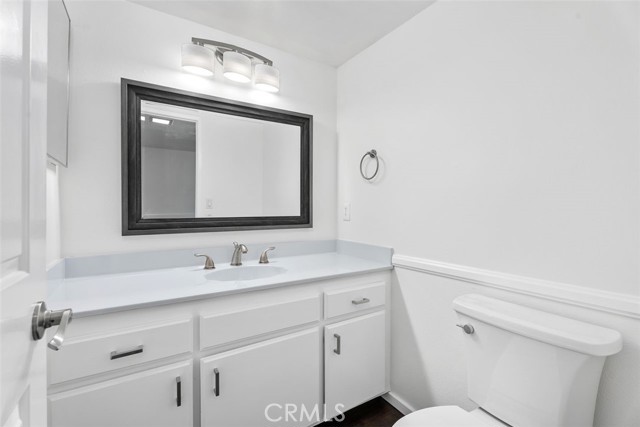 Detail Gallery Image 14 of 35 For 428 W 1st St, Tustin,  CA 92780 - 2 Beds | 2/1 Baths