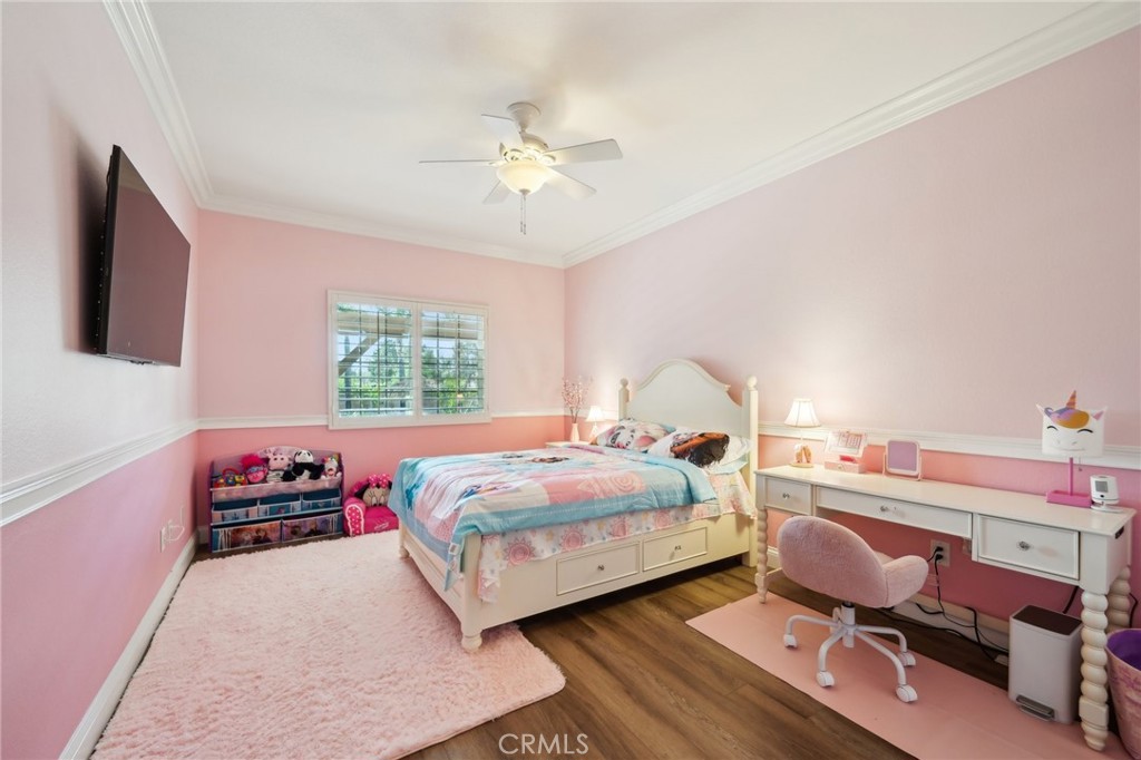 https://media.crmls.org/medias/3e95d8c5-20a2-49fd-b742-ce516ee2e65d.jpg?preset=X-Large