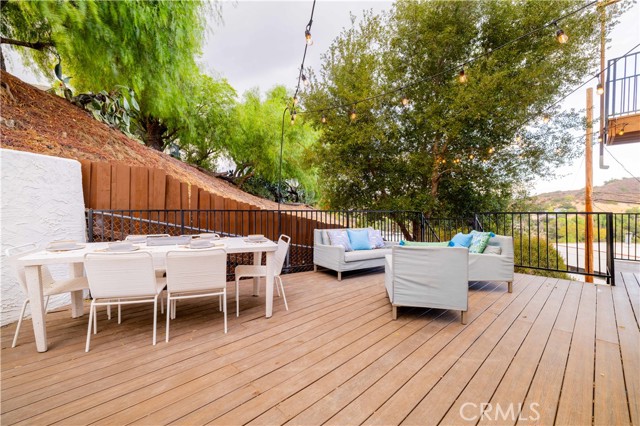 Detail Gallery Image 38 of 48 For 4300 Camello Rd, Woodland Hills,  CA 91364 - 4 Beds | 2 Baths