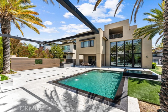 61 Hartman, Irvine CA: https://media.crmls.org/medias/3e96c60d-a5ba-493b-9f6c-d61b0f17d6b6.jpg