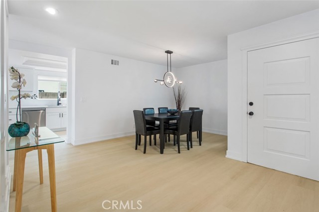 7231 Siena Avenue, Westminster CA: https://media.crmls.org/medias/3e96ff6b-6a4f-46b5-8ad6-a7cc96b77706.jpg