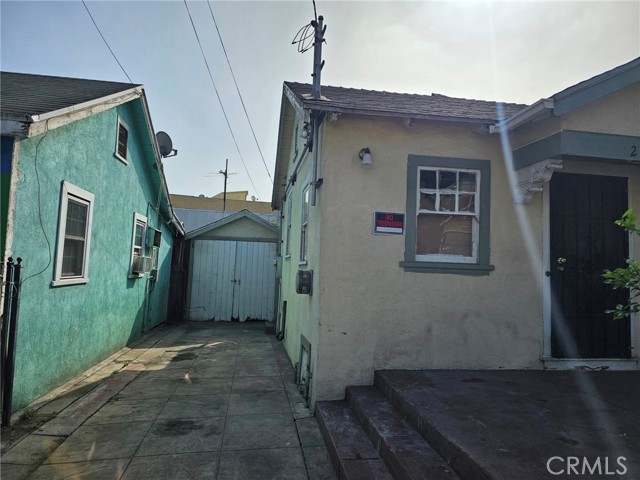 Detail Gallery Image 3 of 23 For 224 N Bixel, Los Angeles,  CA 90026 - 2 Beds | 1 Baths