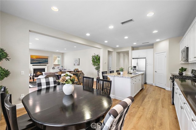 Detail Gallery Image 11 of 36 For 11514 Elderberry, Corona,  CA 92883 - 4 Beds | 3 Baths