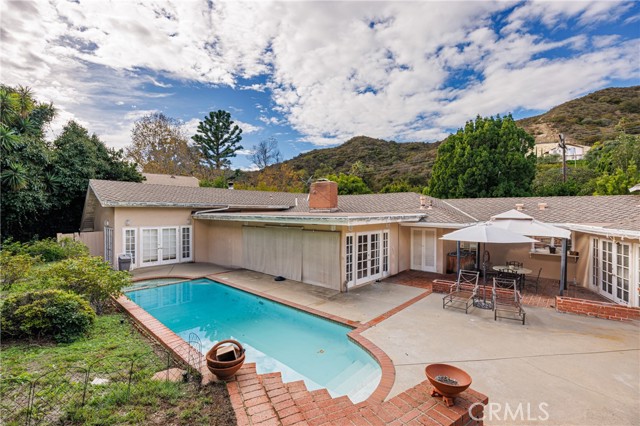 Detail Gallery Image 38 of 38 For 2072 Coldwater Canyon, Beverly Hills,  CA 90210 - 4 Beds | 4/1 Baths