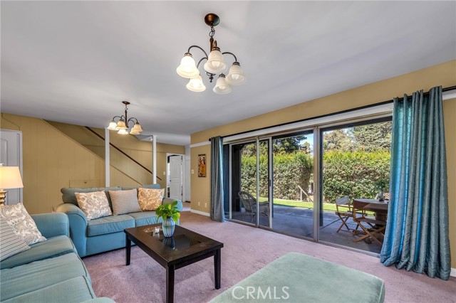 168 Vista Del Parque, Redondo Beach, California 90277, 6 Bedrooms Bedrooms, ,3 BathroomsBathrooms,Residential,Sold,Vista Del Parque,PV22188074