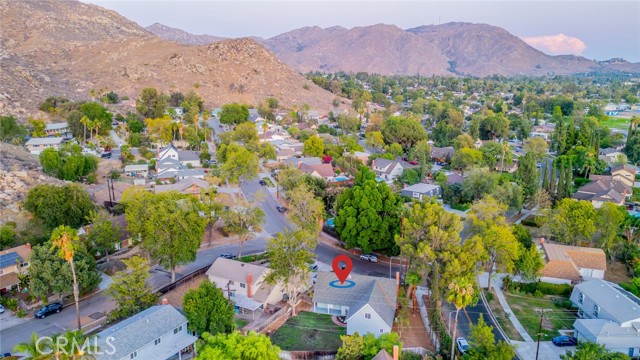 895 Huston Drive, Riverside CA: https://media.crmls.org/medias/3e9916cd-0d6f-4116-86c2-9f303f4f9c84.jpg