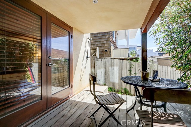 3205 Bayview Drive, Manhattan Beach, California 90266, 5 Bedrooms Bedrooms, ,5 BathroomsBathrooms,Residential,For Sale,Bayview,SB26067701