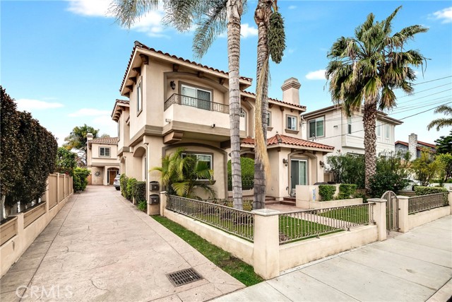 2208 Warfield Avenue, Redondo Beach, California 90278, 4 Bedrooms Bedrooms, ,3 BathroomsBathrooms,Residential,Sold,Warfield,SB22062522
