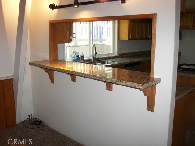 24798 Bernard Drive, Crestline CA: https://media.crmls.org/medias/3e9b4897-0949-4933-9b5f-660be3fe5ce0.jpg